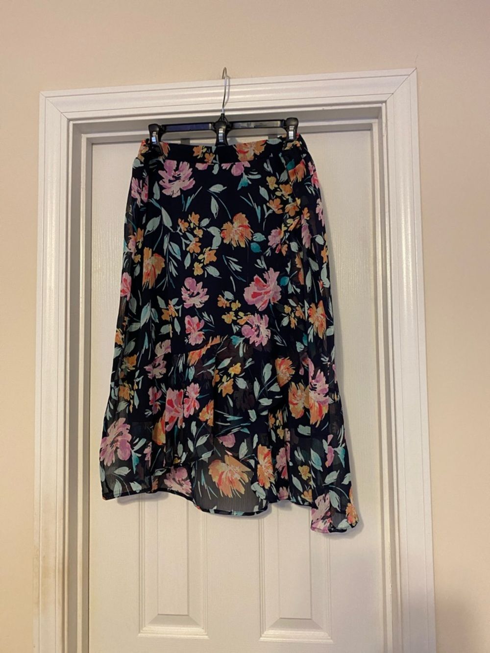 Women’s Roz & Ali Black Midi Skirt with Pink & Peach Floral Print XL - Picture 1 of 4